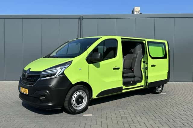 Renault Trafic (2020) thumbnail 2