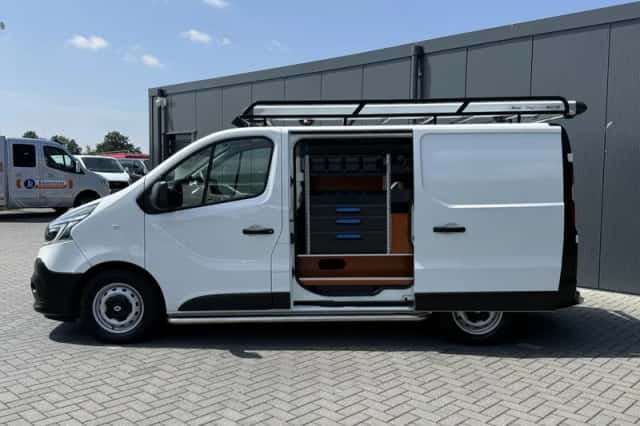 Renault Trafic (2020) thumbnail 2