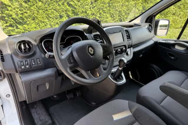 Renault Trafic (2020) thumbnail 6