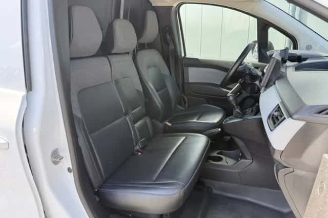 Nissan Townstar (2023) thumbnail 5