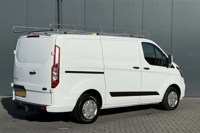 Ford Transit (2020) thumbnail 2