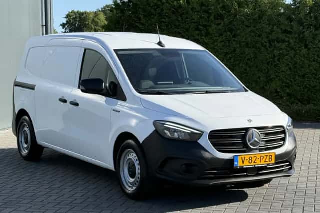 Mercedes-Benz eCitan (2023) thumbnail 3
