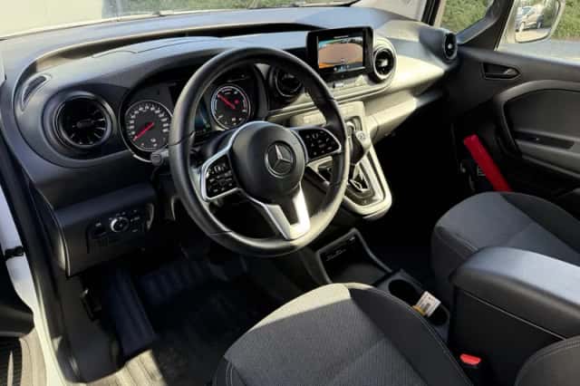 Mercedes-Benz eCitan (2023) thumbnail 6