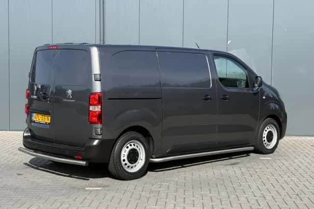 Peugeot Expert (2022) thumbnail 2
