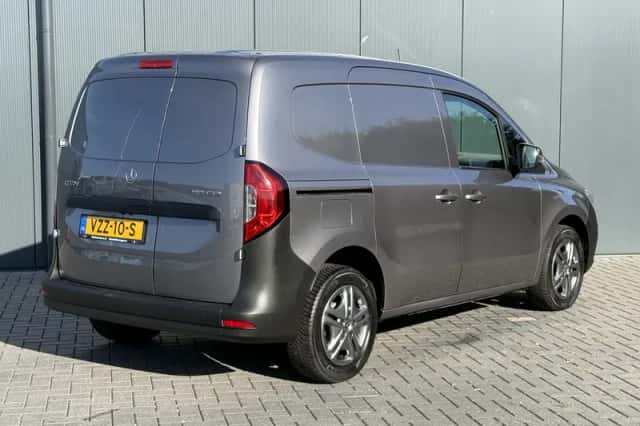 Mercedes-Benz Citan (2024) thumbnail 2