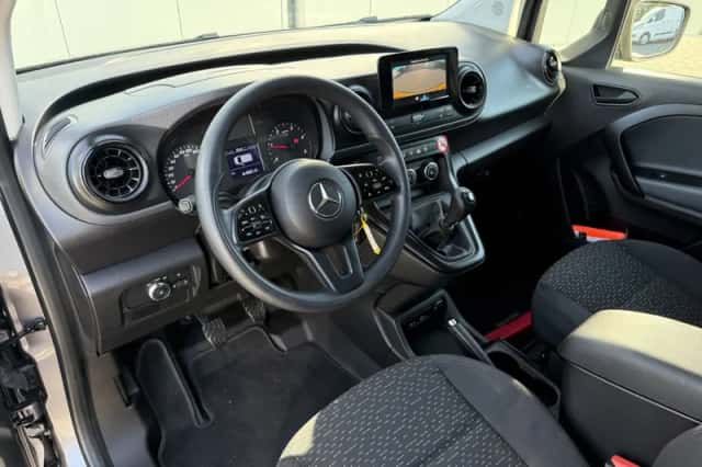 Mercedes-Benz Citan (2024) thumbnail 6