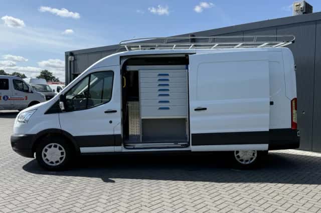 Ford Transit (2019) thumbnail 2