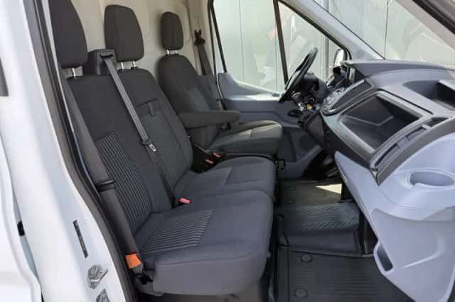 Ford Transit (2019) thumbnail 6