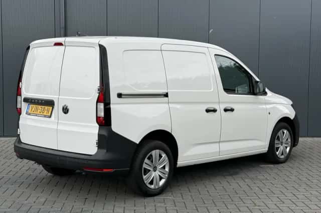 Volkswagen Caddy (2021) thumbnail 2