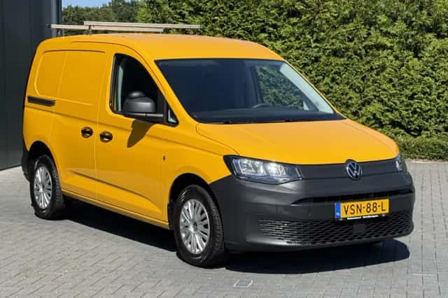 Volkswagen Caddy (2023) thumbnail 3