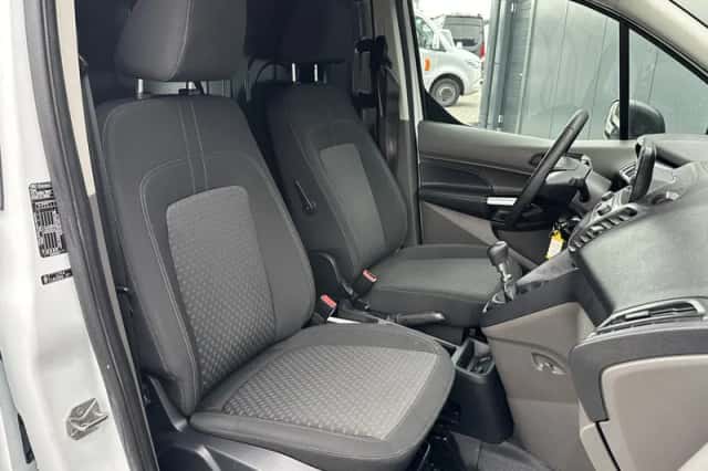 Ford Transit (2022) thumbnail 6