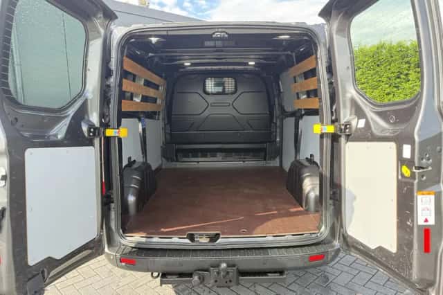 Ford Transit (2022) thumbnail 5