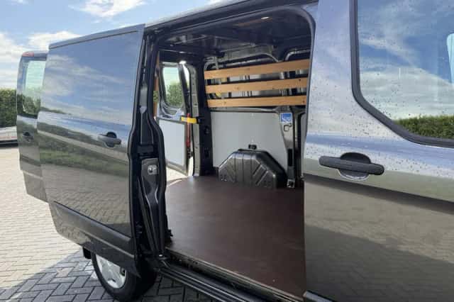 Ford Transit (2022) thumbnail 6