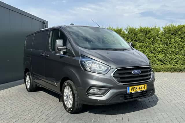Ford Transit (2022) thumbnail 3