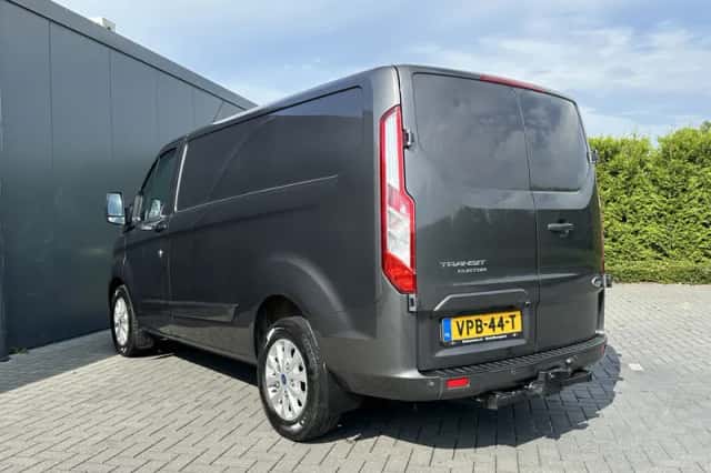 Ford Transit (2022) thumbnail 4