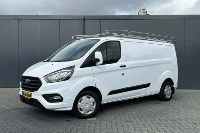 Ford Transit (2023) thumbnail 1