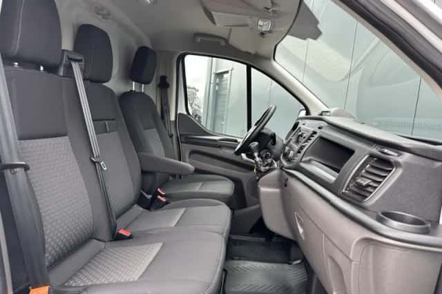 Ford Transit (2023) thumbnail 5