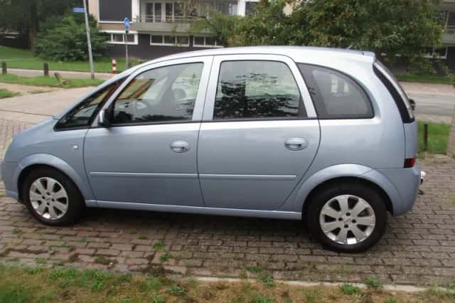 Opel Meriva (2008) thumbnail 6