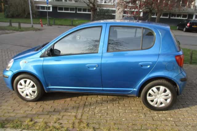 Toyota Yaris (2003) thumbnail 6