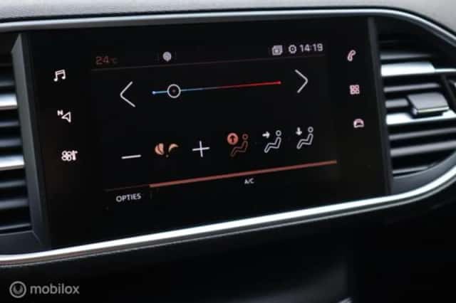 Peugeot 308 (2020) thumbnail 14