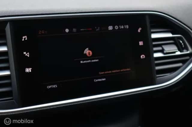 Peugeot 308 (2020) thumbnail 17