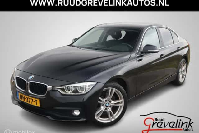 BMW 3-Serie (2017) thumbnail 1