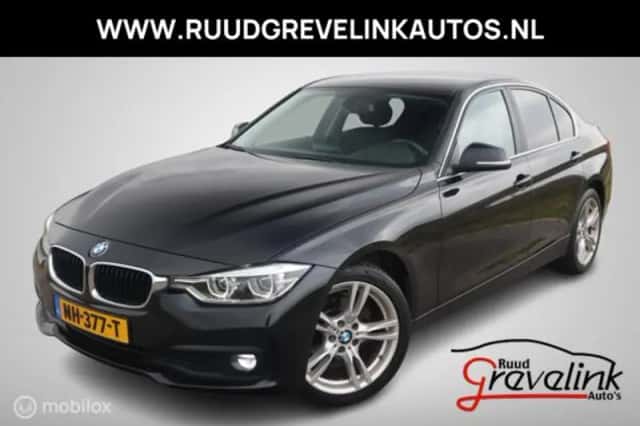BMW 3-Serie (2017) thumbnail 1