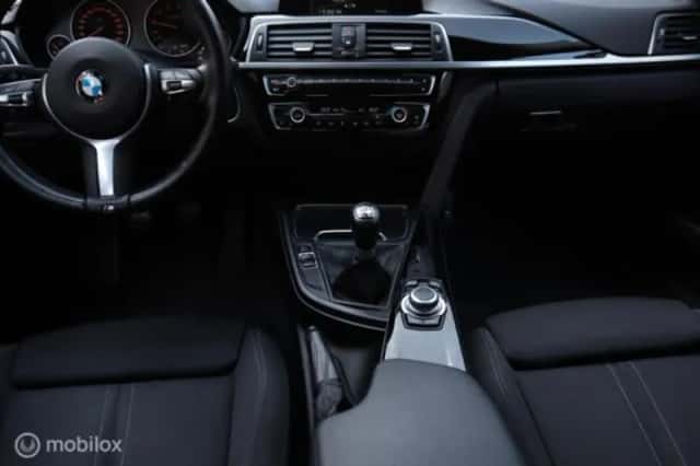 BMW 3-Serie (2017) thumbnail 17