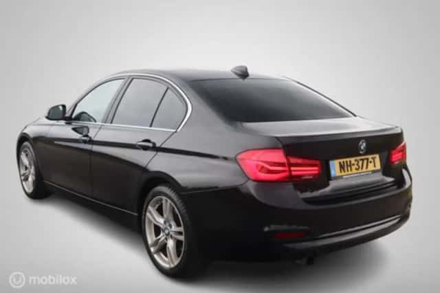 BMW 3-Serie (2017) thumbnail 3