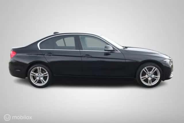 BMW 3-Serie (2017) thumbnail 10