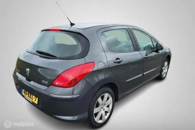 Peugeot 308 (2010) thumbnail 21