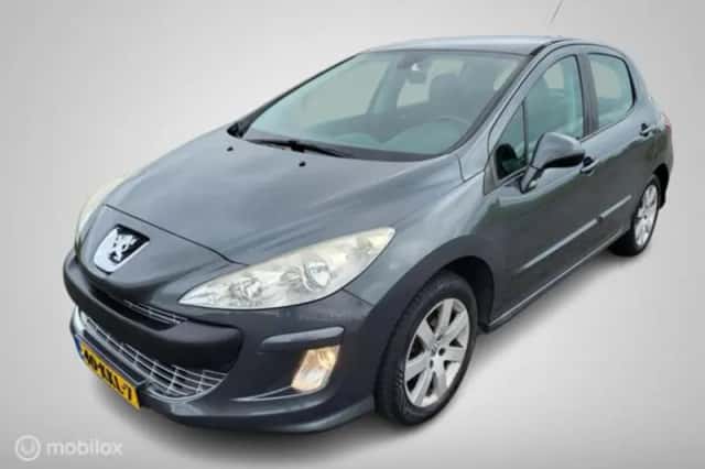 Peugeot 308 (2010) thumbnail 25