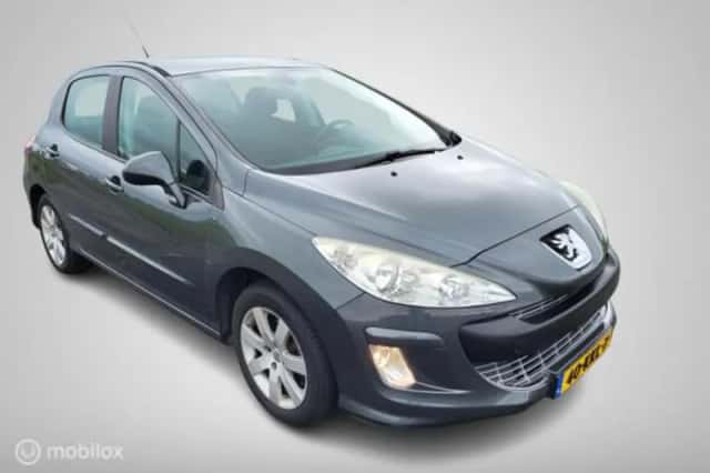 Peugeot 308 (2010) thumbnail 26
