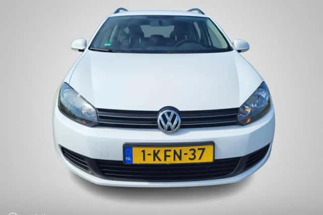 Volkswagen Golf (2013) thumbnail 3