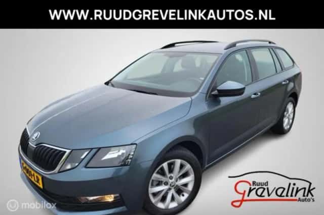 Škoda Octavia (2019) thumbnail 1
