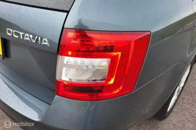 Škoda Octavia (2019) thumbnail 23