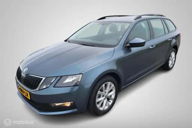 Škoda Octavia (2019) thumbnail 25