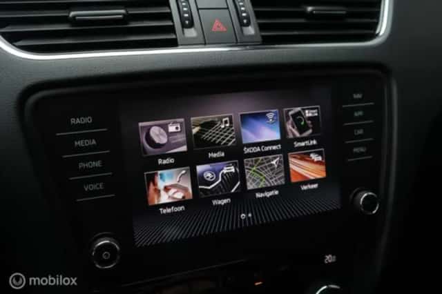 Škoda Octavia (2019) thumbnail 27