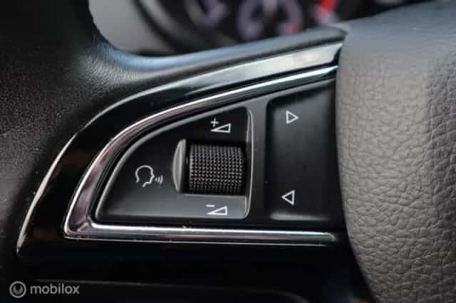 Škoda Octavia (2019) thumbnail 34