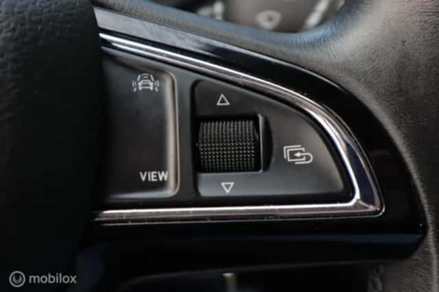 Škoda Octavia (2019) thumbnail 35