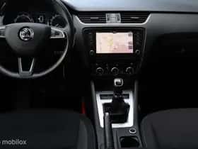 Škoda Octavia thumbnail 9
