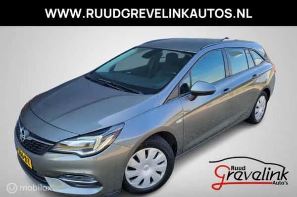 Opel Astra (2020) — foto 1
