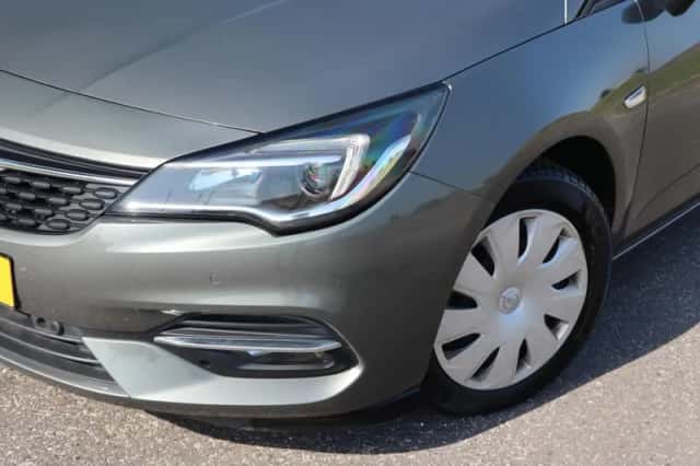 Opel Astra Sports Tourer (2020) thumbnail 2