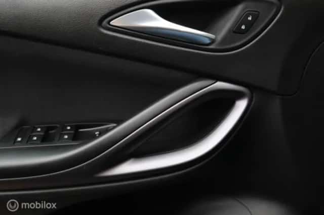 Opel Astra (2020) thumbnail 14