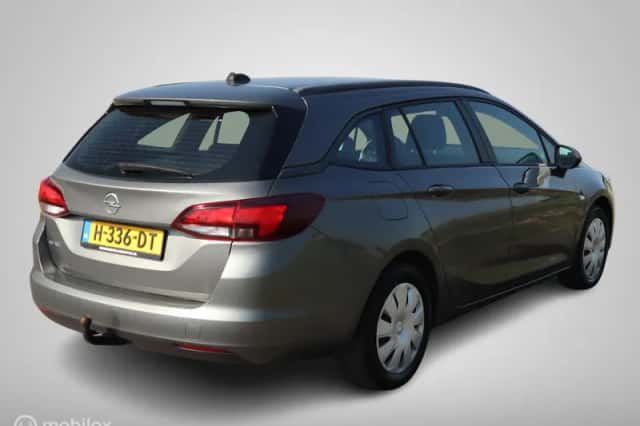 Opel Astra Sports Tourer (2020) thumbnail 3