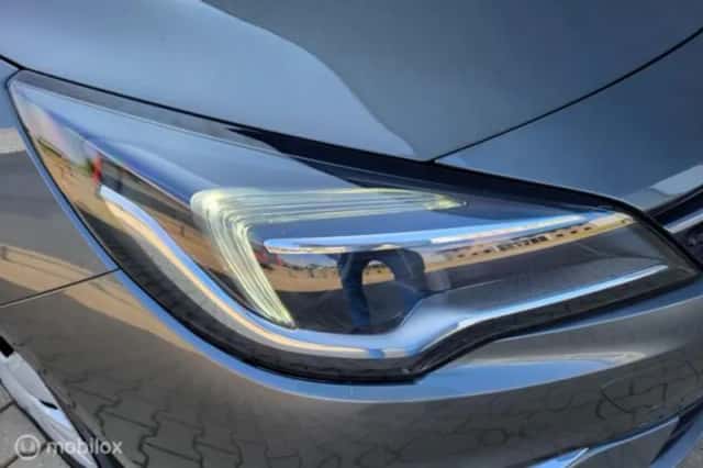 Opel Astra (2020) thumbnail 24