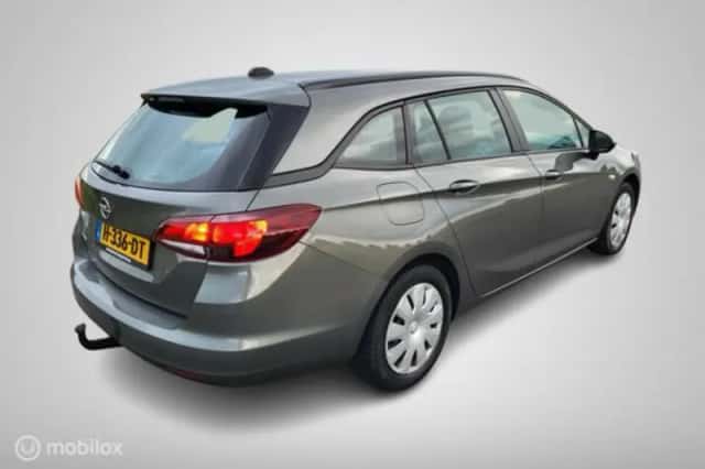 Opel Astra (2020) thumbnail 4
