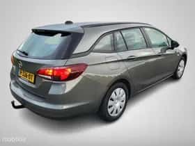 Opel Astra thumbnail 4