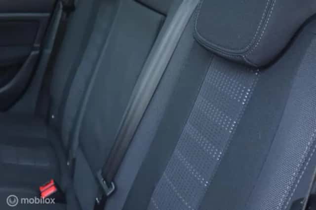 Peugeot 308 (2017) thumbnail 20