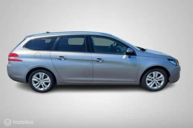 Peugeot 308 (2017) thumbnail 6